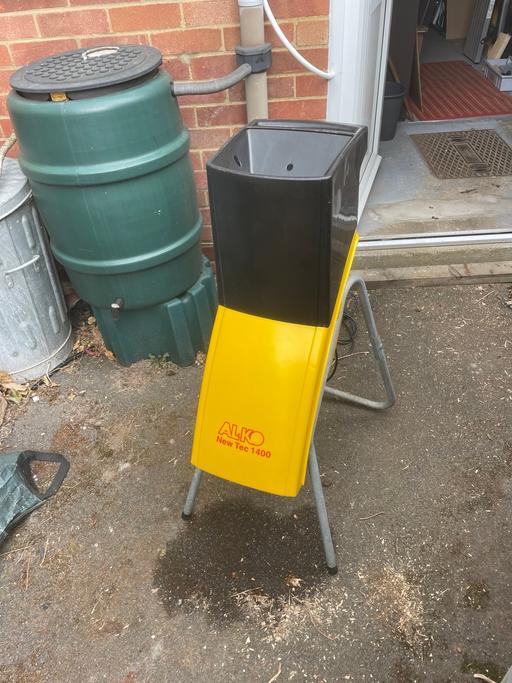 Buy & Sell Surrey Woking - Photos for AL-KO New Tec 1400 Electric Garden Shredder