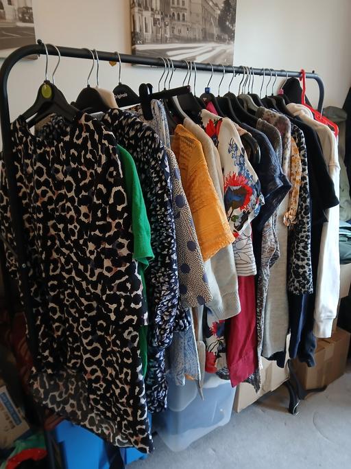 Buy & Sell West Midlands Wolverhampton - Photos for rail full of tops assorted ideal car boot