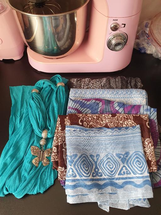 Buy & Sell Upper Gornal Dudley - Photos for ladies scarf bundle x 6