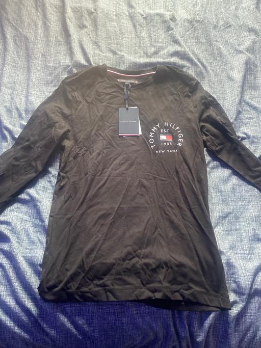 Buy & Sell Lancashire Fylde - Photos for Black long sleeved Tommy hilfiger top