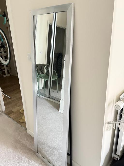 Buy & Sell Brent - Photos for Stand mirror Ikea