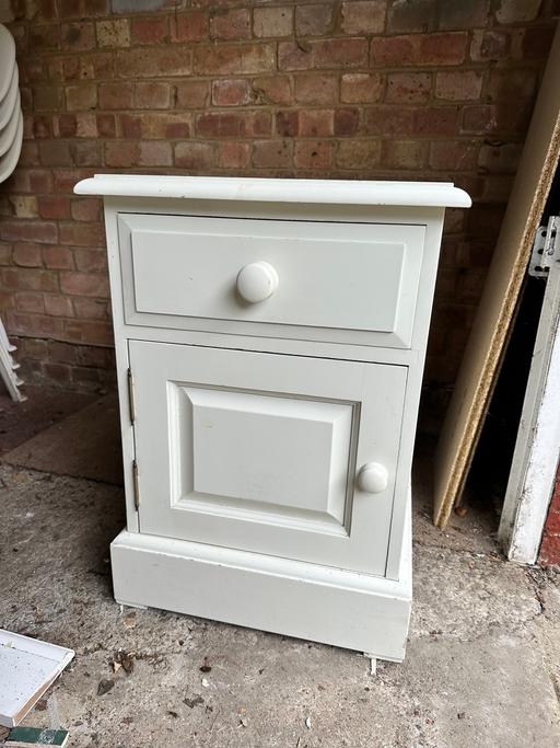 Buy & Sell Bexley Sidcup - Bexley - Photos for White Side Table