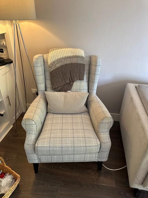 Buy & Sell Buckinghamshire Holmer Green - Buckinghamshire - Photos for Living room chair