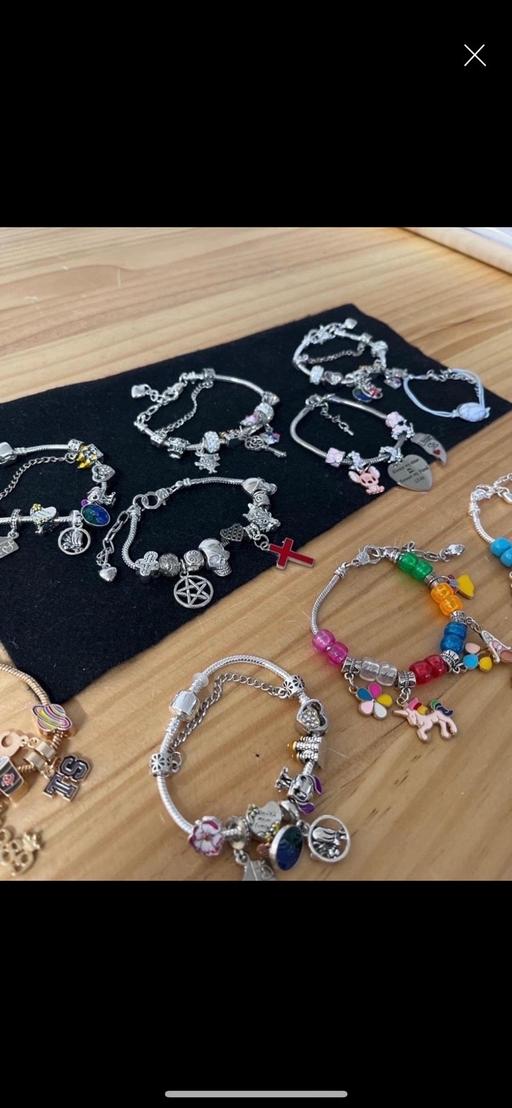 Buy & Sell Kimberworth Rotherham - Photos for Bracelets and chains job lot .