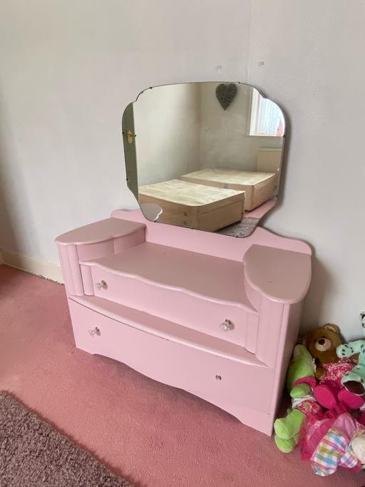 Buy & Sell Westmorland and Furness Barrow-in-Furness - LA14 - Photos for Pink Dressing table