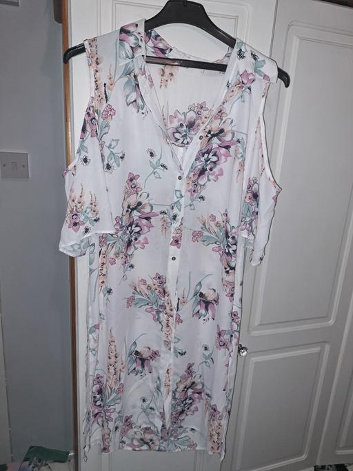 Buy & Sell West Midlands Dudley - Photos for womens size 12 long blouse