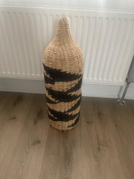 Buy & Sell South Yorkshire Sheffield - Photos for Wicker vase