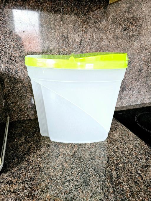 Buy & Sell South Yorkshire Doncaster - Photos for Large cereal container