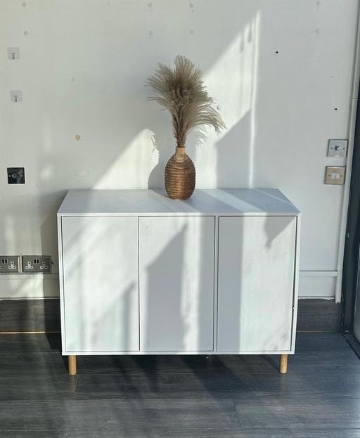 Buy & Sell South West London West Brompton - South West London - Photos for White sideboard storage cabinet with 3 doors