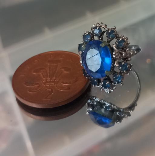 Buy & Sell Merseyside Saint Helens - Photos for large vintage sapphire cluster ring