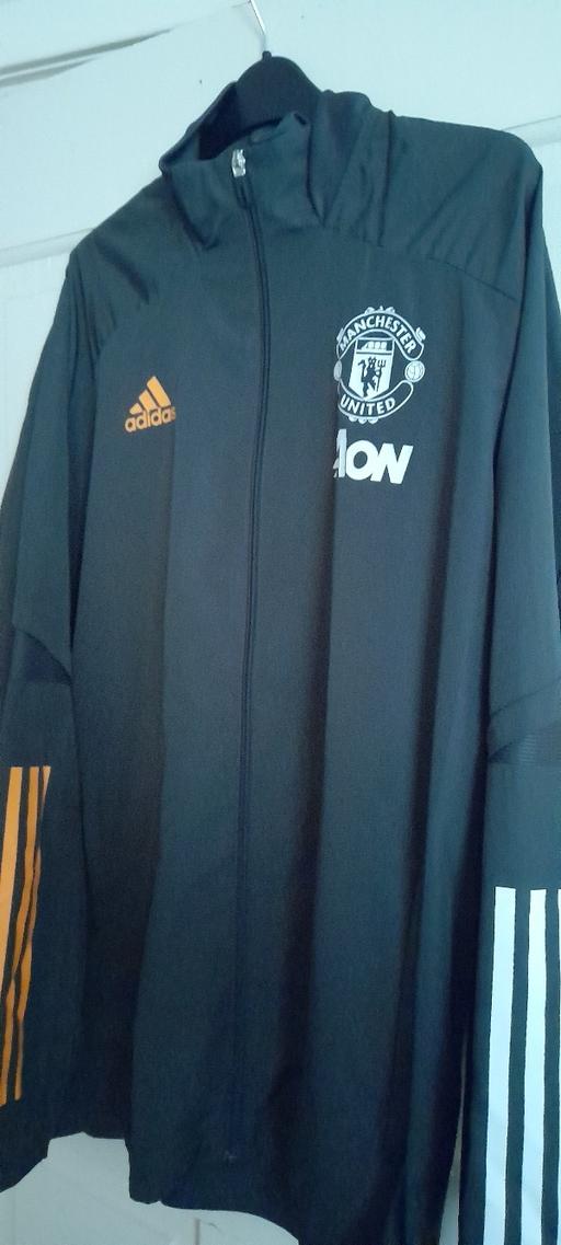 Buy & Sell West Midlands Walsall - Photos for Manchester United jacket.L