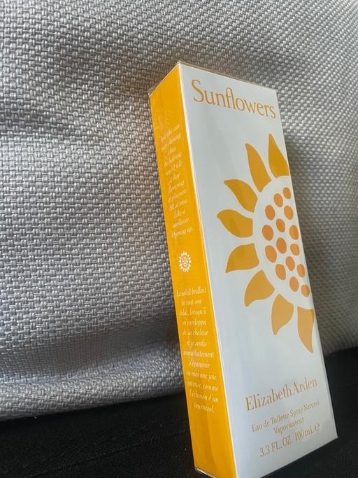 Buy & Sell North West London Grahame Park - North West London - Photos for Elizabeth Arden perfume