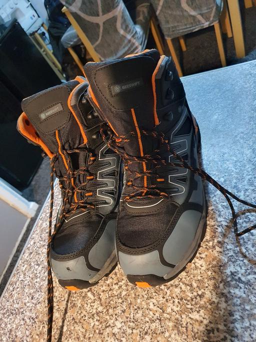 Buy & Sell West Midlands Walsall - Photos for Beeswuft Work Boots Size 13
