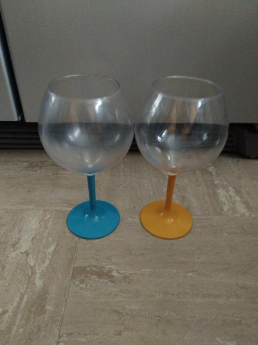 Buy & Sell West Midlands Wolverhampton - Photos for 2 Large Wine Glasses.