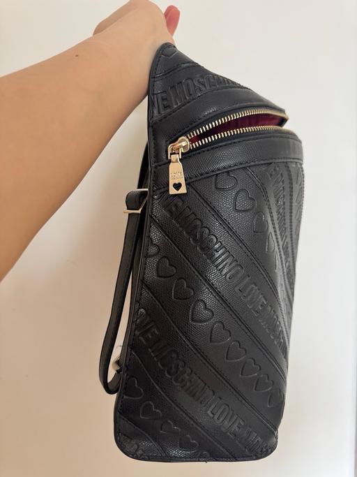 Buy & Sell West London Hillingdon - Photos for Moschino bag pack