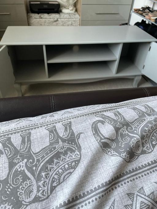 Buy & Sell Surrey Mole Valley - Photos for furniture