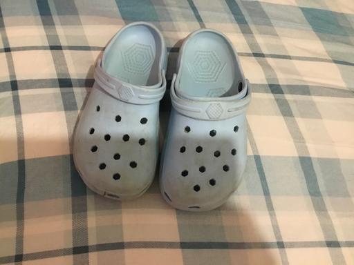 Buy & Sell West Midlands Sandwell - Photos for Ladies Crocks size 6 not real