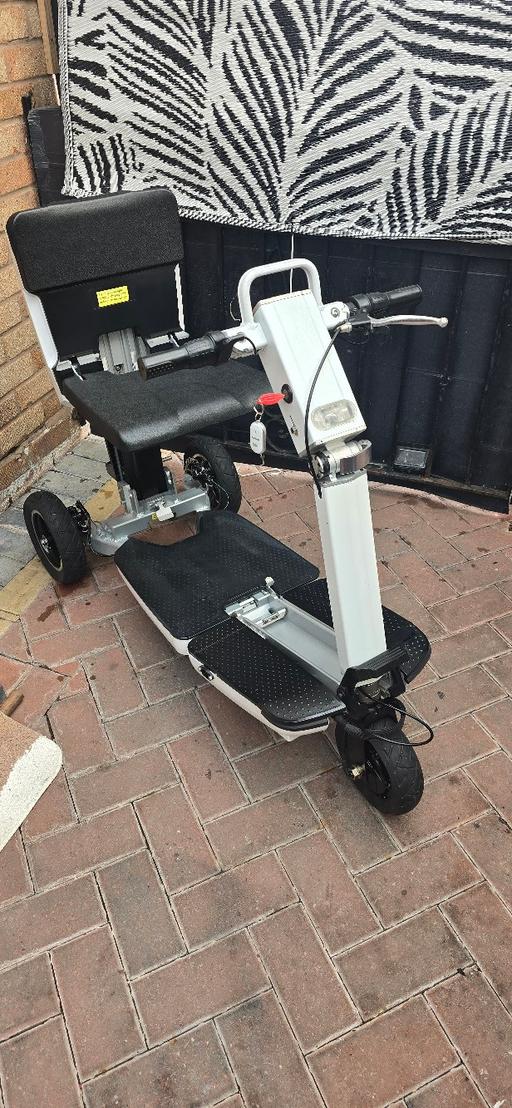 Buy & Sell Staffordshire Stafford - Photos for New Li-Battety. 8mph. 12mls Range 20 Stone