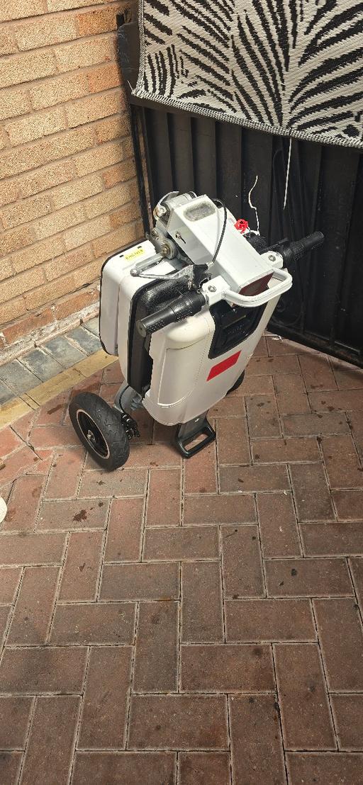 Buy & Sell Staffordshire Stafford - Photos for New Li-Battety. 8mph. 12mls Range 20 Stone