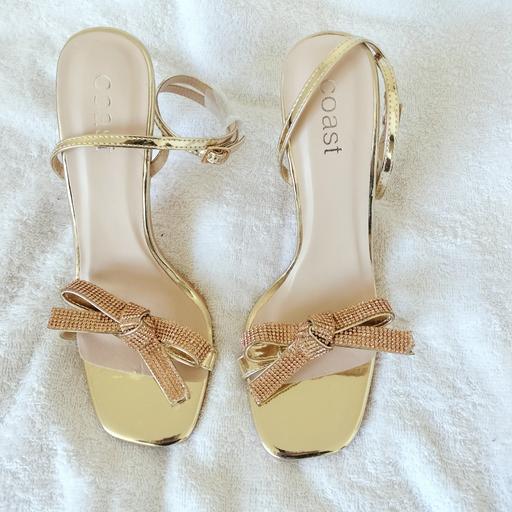 Buy & Sell North West London Chalk Farm - North West London - Photos for Coast high heel sandals size 7