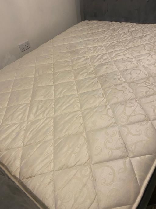 Buy & Sell Caerphilly - Wales Trinant - Caerphilly - Photos for King size sleigh bed 