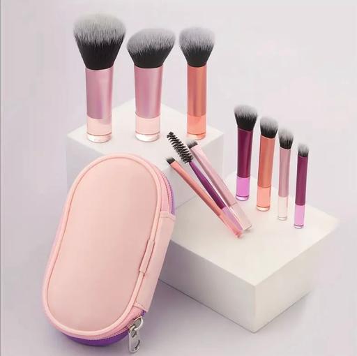 Buy & Sell Surrey Spelthorne - Photos for 10pcs mini travel makeup brush set