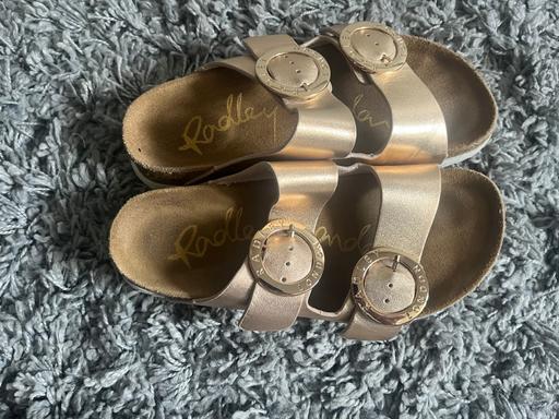 Buy & Sell Buckinghamshire Milton Keynes - Photos for Radley sandals