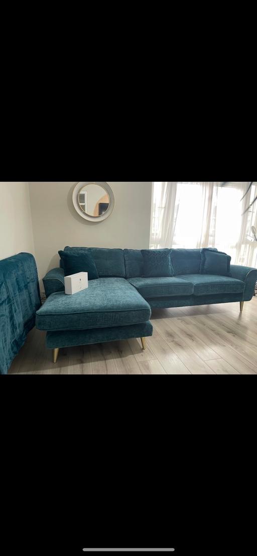 Buy & Sell East London Devons Road - East London - Photos for Teal left hand facing chaise sofa
