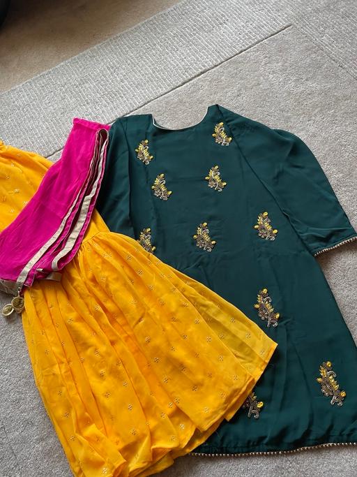 Buy & Sell West Midlands Birmingham - Photos for Vibrant Three-Piece Traditional Ensemble