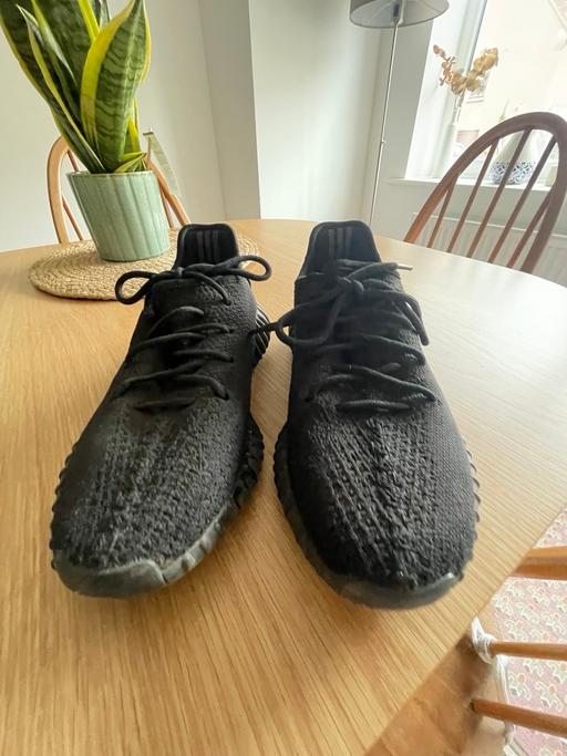 Buy & Sell Somerset North Somerset - Photos for Black yeezys