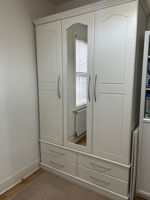 Buy & Sell East London Leyton - E15 - Photos for Solid Wood Handmade Wardrobe