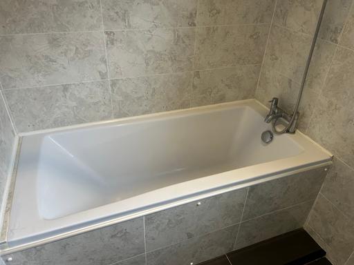 Buy & Sell East London Leyton - E15 - Photos for Bath Tub