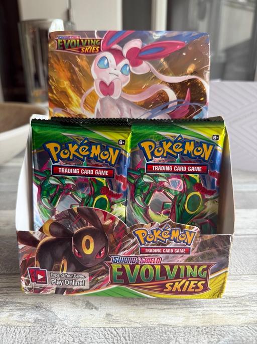 Buy & Sell Surrey Elmbridge - Photos for Pokémon Evolving skies packs