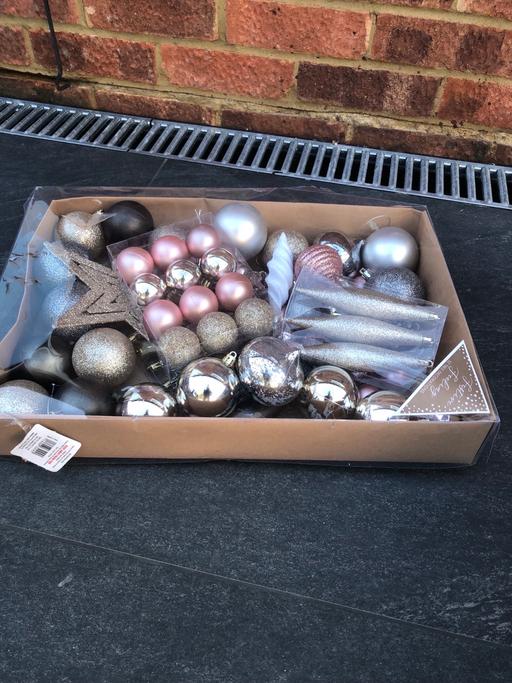 Buy & Sell Hertfordshire Broxbourne - Photos for DECORATIONS