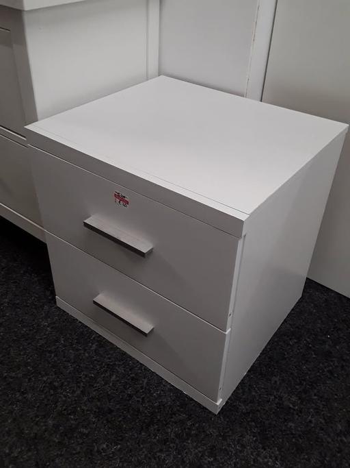 Buy & Sell Greater Manchester Tameside - Photos for Small white 2 drawer bedside cabinet