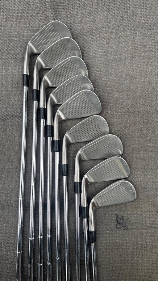 Buy & Sell Essex Basildon - Photos for Dunlop irons set