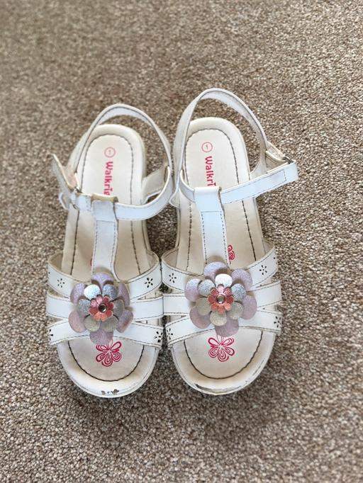 Buy & Sell West Midlands Birmingham - Photos for Girls white sandals- size 1