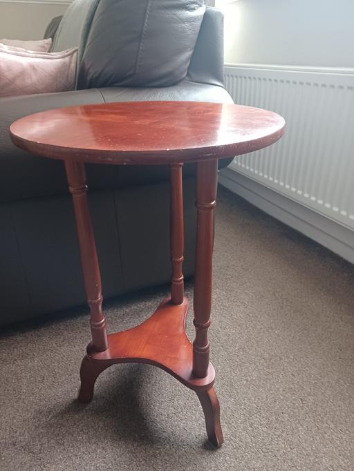 Buy & Sell Derbyshire North East Derbyshire - Photos for small side table