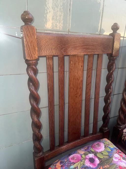 Buy & Sell South East London Elephant and Castle - South East London - Photos for Pair solid wooden chairs