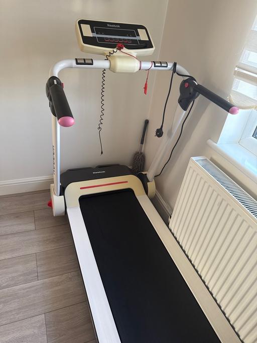 Buy & Sell Essex Epping Forest - Photos for Reebok i-Run 3 Folding Treadmill