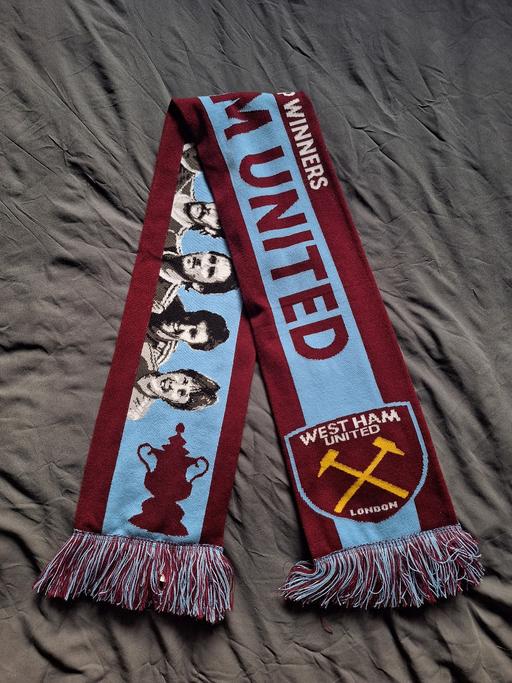 Buy & Sell East London Old Ford - East London - Photos for West Ham Fa Cup Scarf