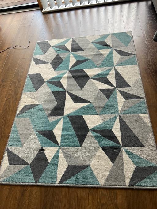 Buy & Sell East London Maryland - East London - Photos for Teal rug