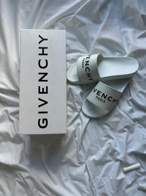Buy & Sell North West London Old Oak Common - North West London - Photos for Givenchy Sliders