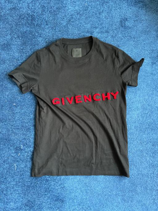 Buy & Sell North West London Old Oak Common - North West London - Photos for Givenchy Logo Velvet Embroidery T-shirt