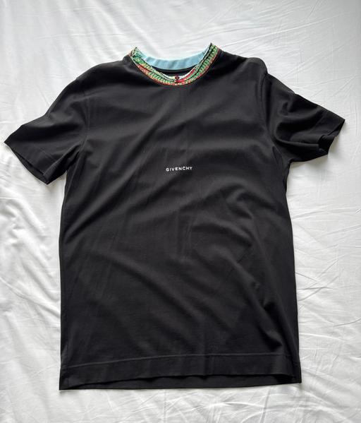 Buy & Sell North West London Old Oak Common - North West London - Photos for Givenchy T-shirt