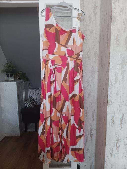 Buy & Sell East London Havering - Photos for multi coloured jumpsuit size 18