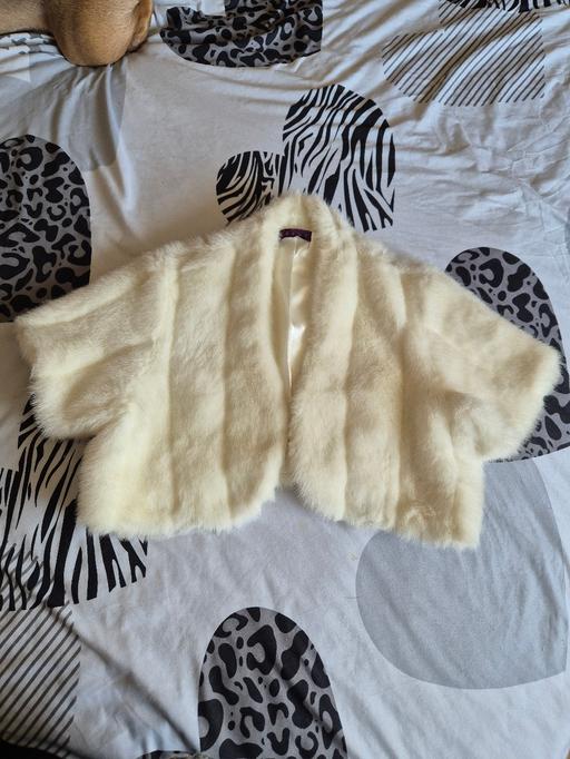 Buy & Sell Greater Manchester Bolton - Photos for brides ivory faux fir half jacket