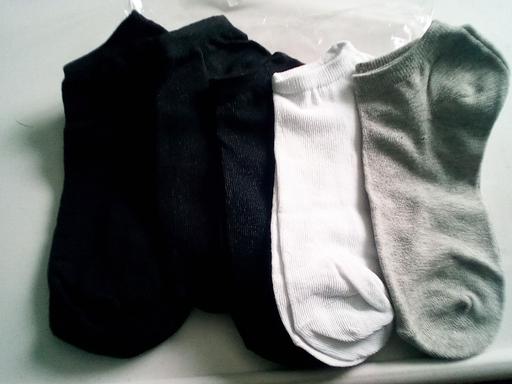 Buy & Sell Lincolnshire East Lindsey - Photos for 5 pairs of mens trainer socks