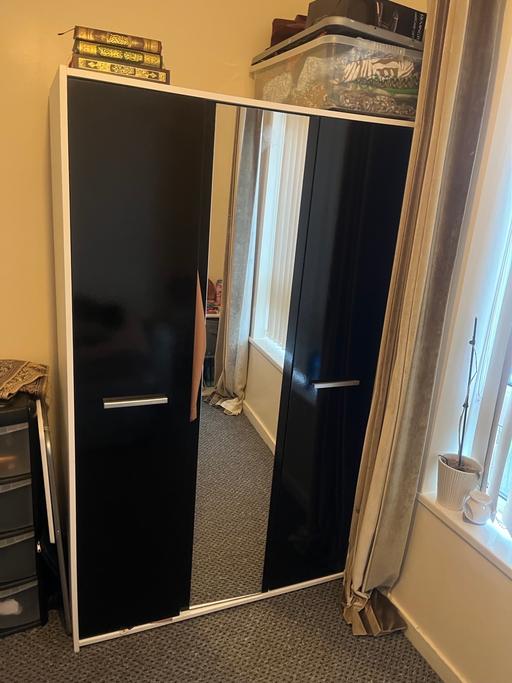 Buy & Sell West Midlands Birmingham - Photos for 3 Door Black Wardrobe