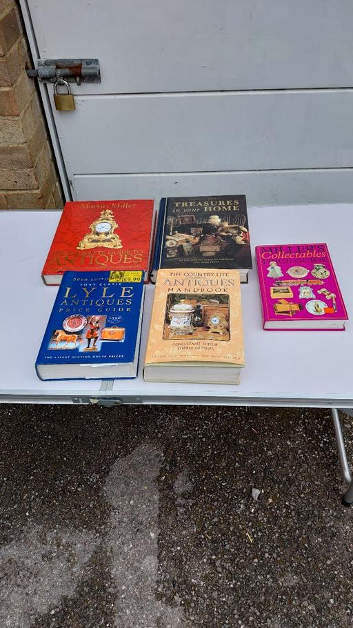 Buy & Sell South East London Shirley - South East London - Photos for ANTIQUE COLLECTORS BOOKS. GREAT SELECTION